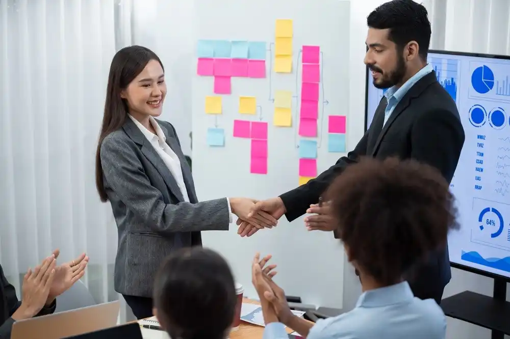 reunión de empresa